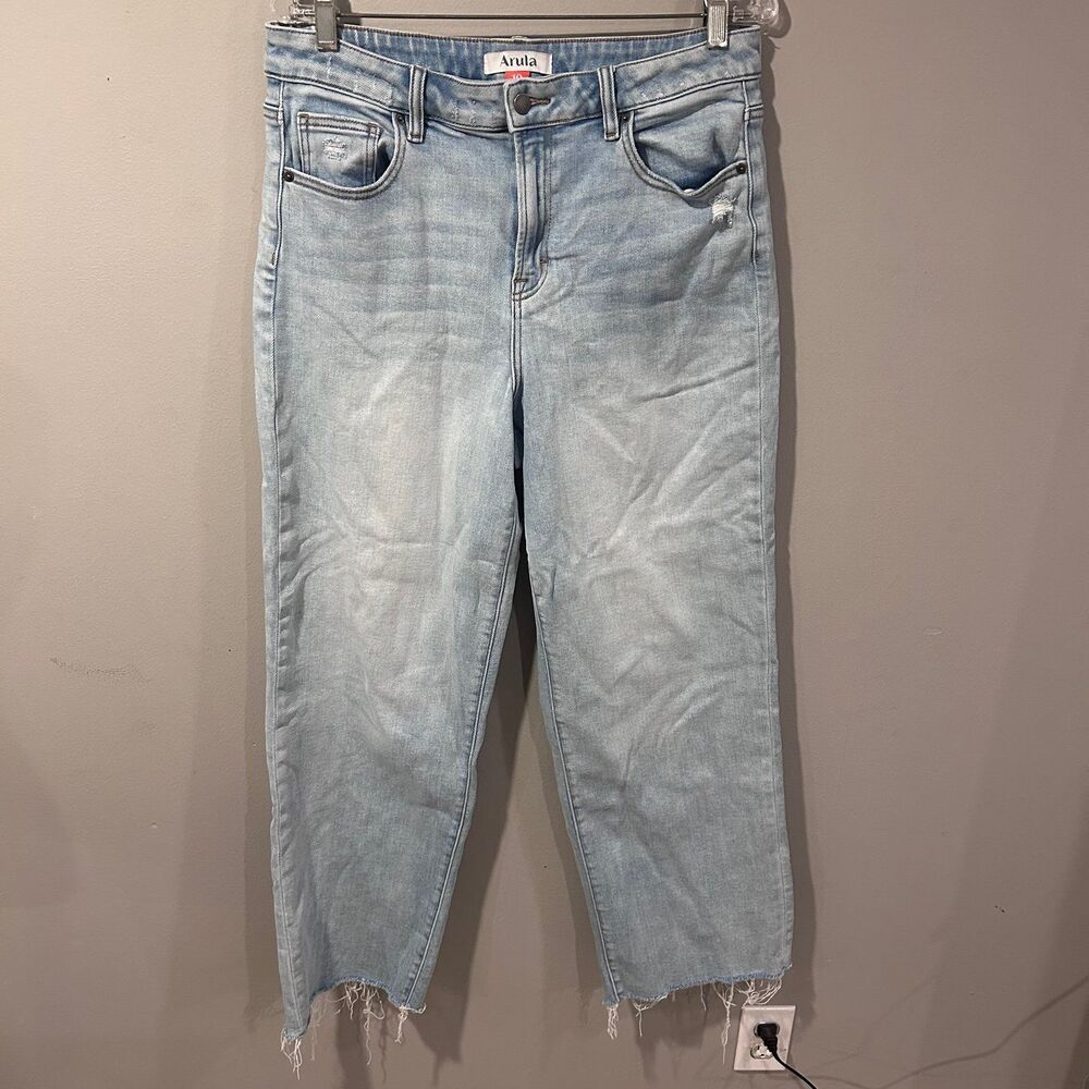Arula Women's Light Wash Cropped Distressed Jeans Size 10 Stretch
